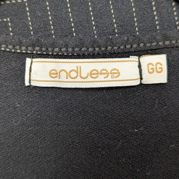 Endless Long Sleeve Line Pattern Top - Picture 6 of 7